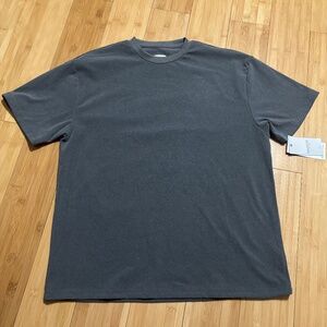 NWT Massive Luxury Peach Scuba Material Tshirt Men’s Large